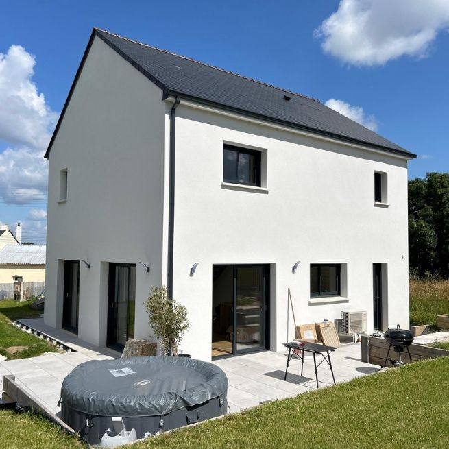 Maison traditionnelle toit ardoise à Donges en Loire-Atlantique